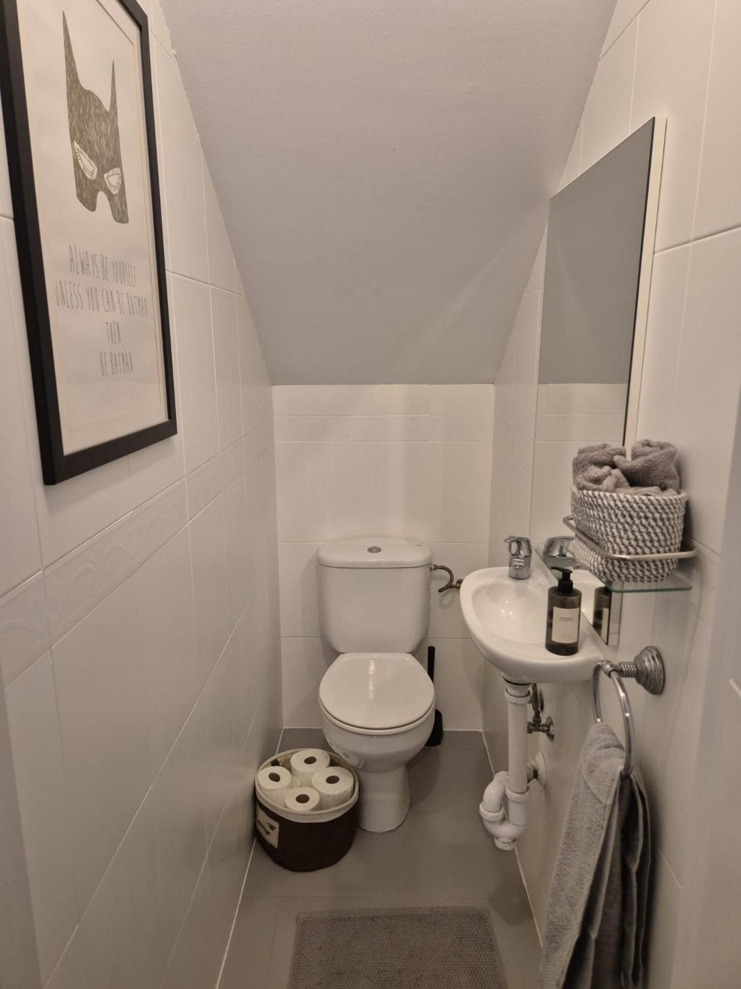 Luxurious Three Bedroom Duplex Close To Apartment