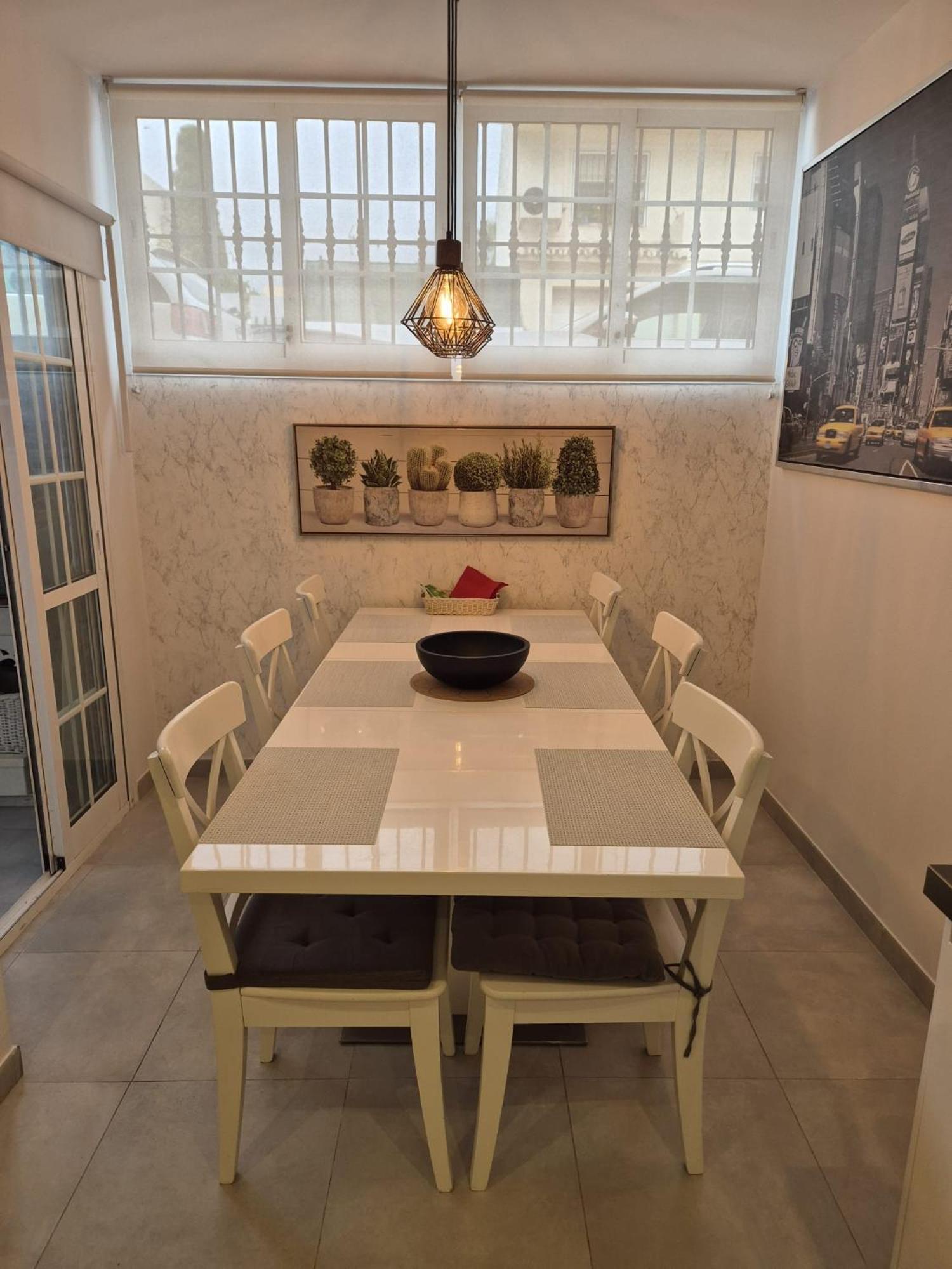 Luxurious Three Bedroom Duplex Close To Appartement *